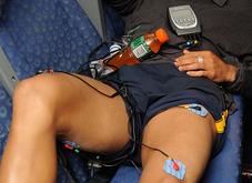 מכשיר המאמן ומחזק שרירים גם במצב של שכיבה ע